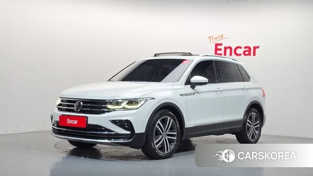 Volkswagen Tiguan second Generation 2021 Белый из Кореи