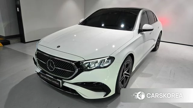 Mercedes-Benz E-Class W214 2026 Белый из Кореи