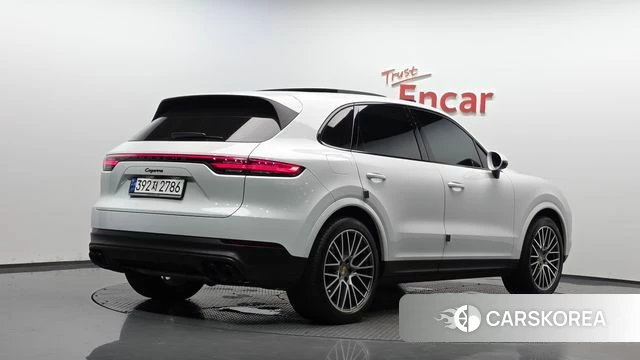 Porsche Cayenne (PO536) 2023 Белый из Кореи