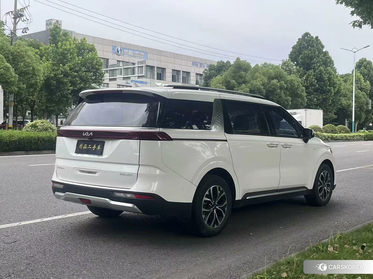 Kia Carnival 2021 Белый из Китая