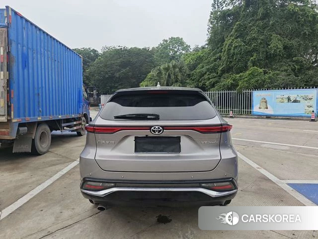 Toyota Venza 2022 Серебристо-серый из Китая