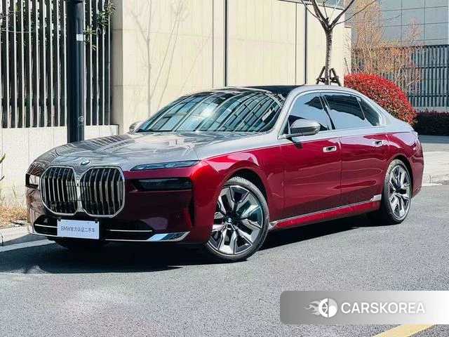 BMW 7 series 2025 Красный из Китая