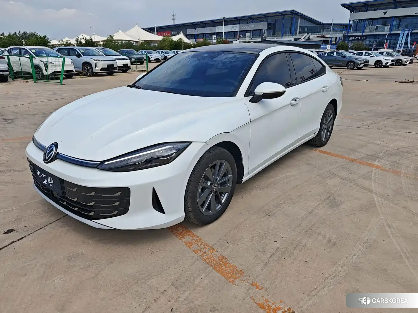 Volkswagen Lamando 2025 Белый из Китая