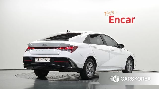 Hyundai The New Avante (CN7) 2023 Белый из Кореи