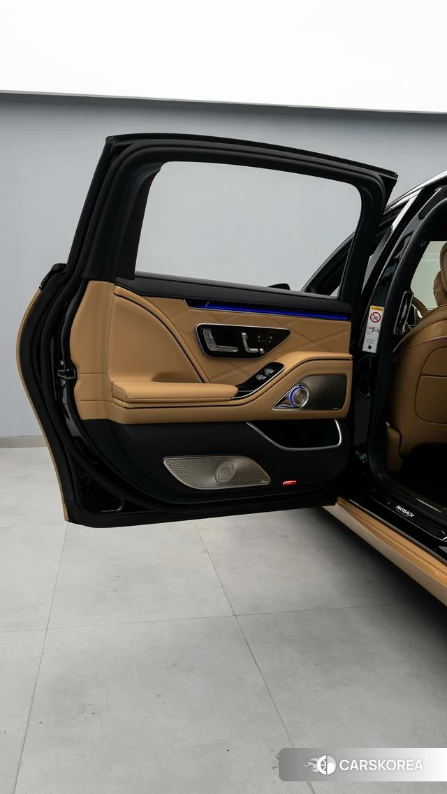 Mercedes-Benz Maybach S-Class 2023 Шампань из Китая