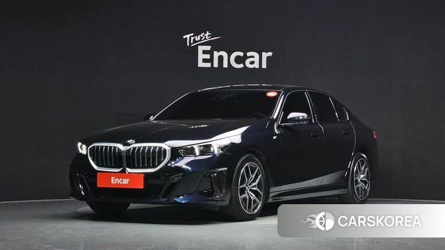 BMW 5 Series (G60) 2024 Черный из Кореи