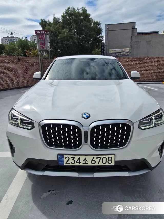 BMW X4 (G02) 2023 Белый из Кореи
