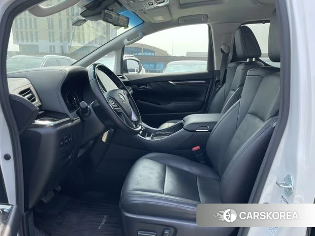 Toyota Vellfire 2020 Белый из Китая