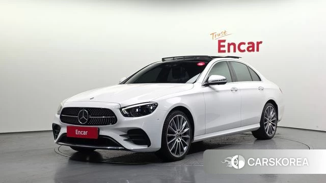 Mercedes-Benz E-Class W213 2021 Белый из Кореи