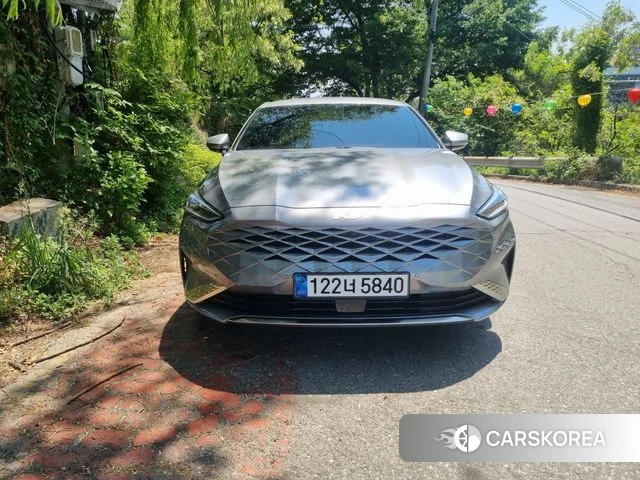 Kia K8 Hybrid 2021 Светло-серебряный цвет из Кореи