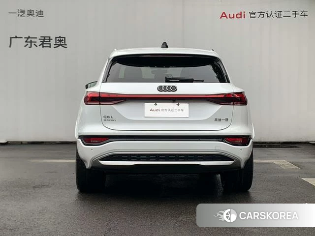 Audi Q6L 2026 Белый из Китая