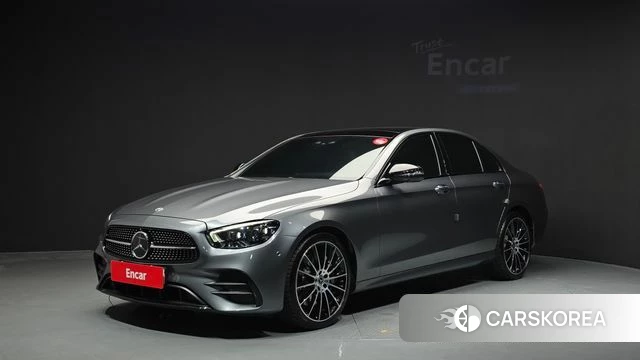 Mercedes-Benz E-Class W213 2023 Серый из Кореи