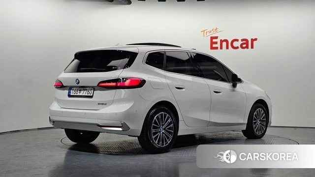 BMW 2 Series Active Tourer (U06) 2022 Белый из Кореи