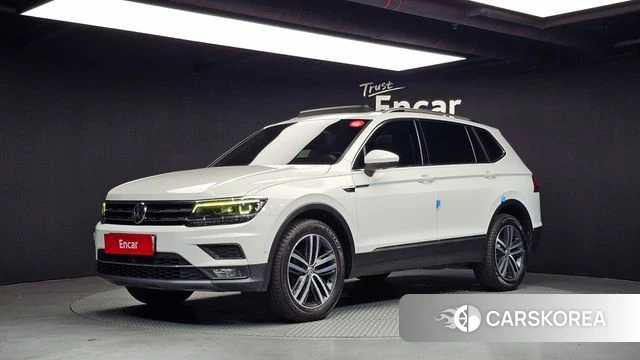 Volkswagen Tiguan Allspace 2018 Белый из Кореи