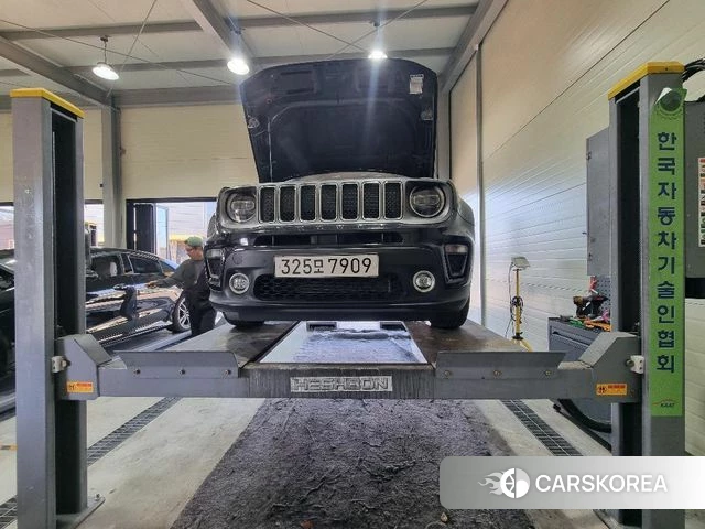 Jeep Renegade 2020 Черный из Кореи