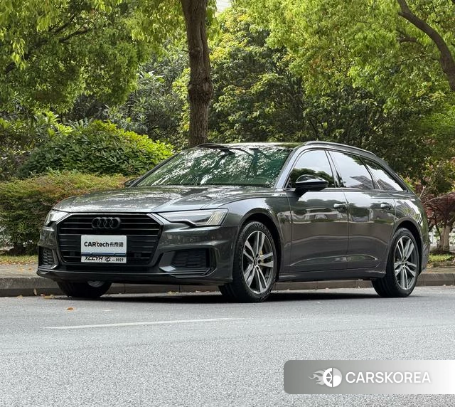 Audi A6 2021 Темно-серый из Китая