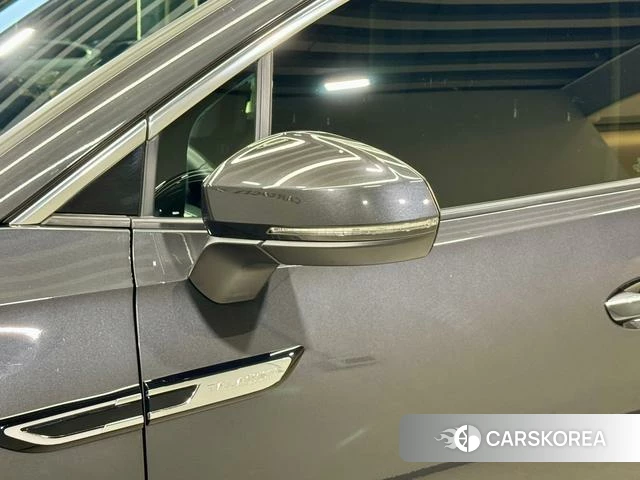 Volkswagen Talagon 2023 Черный из Китая