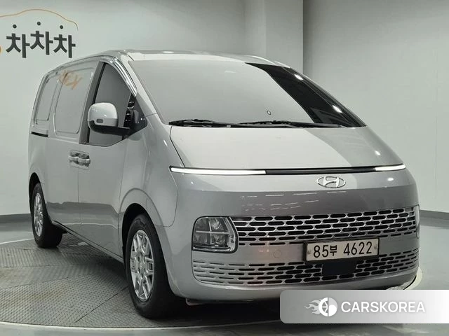 Hyundai Staria 2021 Серебряный из Кореи