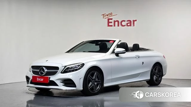 Mercedes-Benz C-Class W205 2019 Белый из Кореи