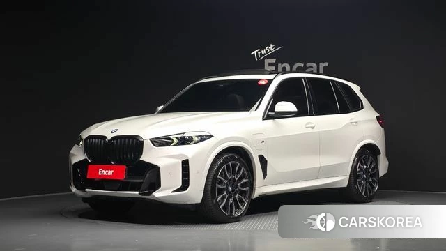 BMW X5 (G05) 2023 Белый из Кореи