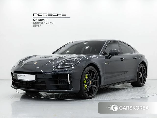 Porsche Panamera (976) 2024 Серый из Кореи