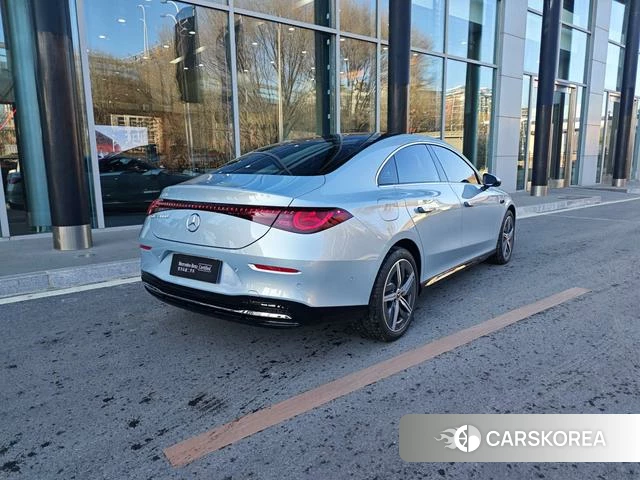 Mercedes-Benz CLA 2026 Серебристо-серый из Китая