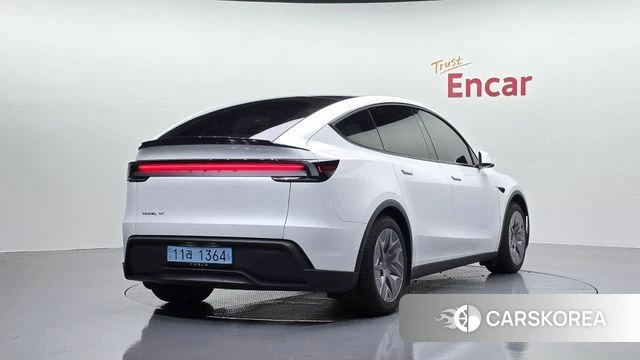 Tesla Model Y 2026 Белый из Кореи