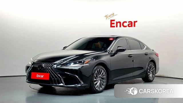 Lexus ES300h 7th generation 2023 Черный из Кореи