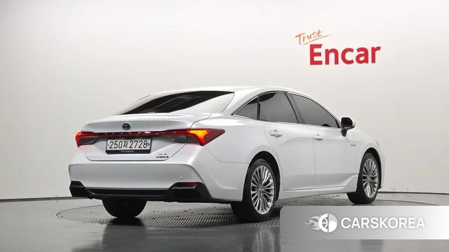 Toyota Avalon 5th Generation 2019 Белый из Кореи