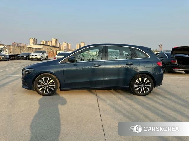 Mercedes-Benz B-class 2021 Синий из Китая