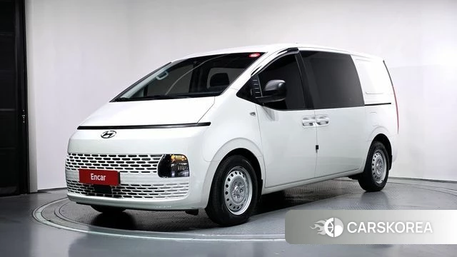 Hyundai Staria 2022 Белый из Кореи