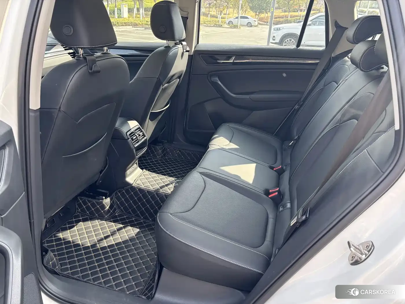 Skoda Kodiaq 2025 Белый из Китая
