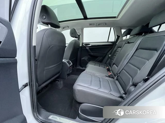 Volkswagen Tayron 2021 Белый из Китая