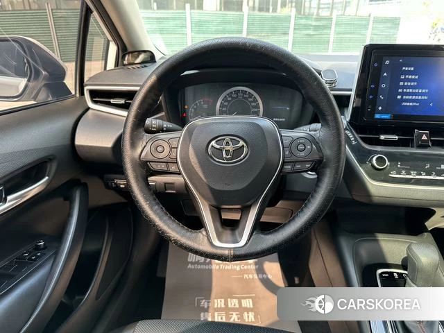 Toyota Corolla 2021 Белый из Китая