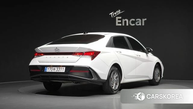 Hyundai The New Avante (CN7) 2023 Белый из Кореи