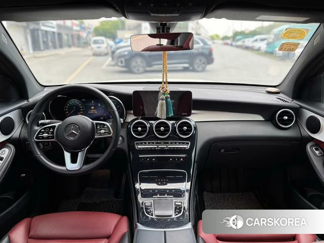 Mercedes-Benz GLC 2021 Белый из Китая
