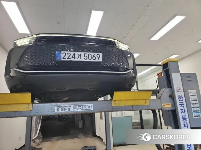 Toyota Crown Crossover 2023 Черный из Кореи