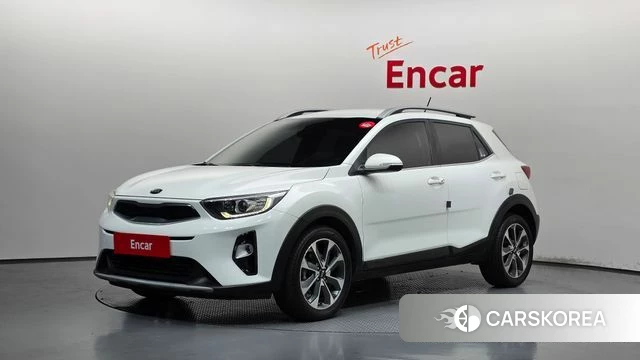 Kia Stonic 2018 Белый из Кореи