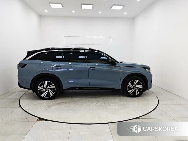 Volkswagen Tavendor 2023 Другой из Китая