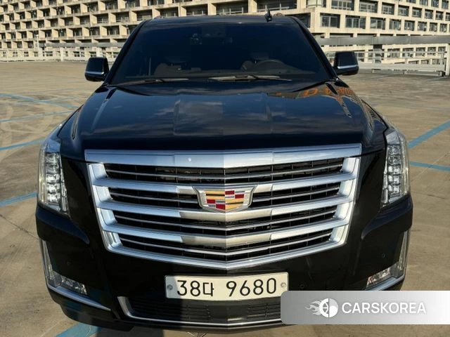 Cadillac Escalade 2018 Черный из Кореи