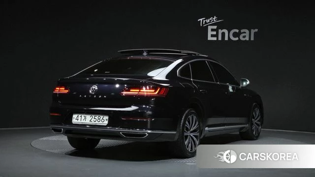 Volkswagen Arteon 2019 Черный из Кореи
