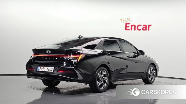 Hyundai The New Avante (CN7) 2023 Черный из Кореи