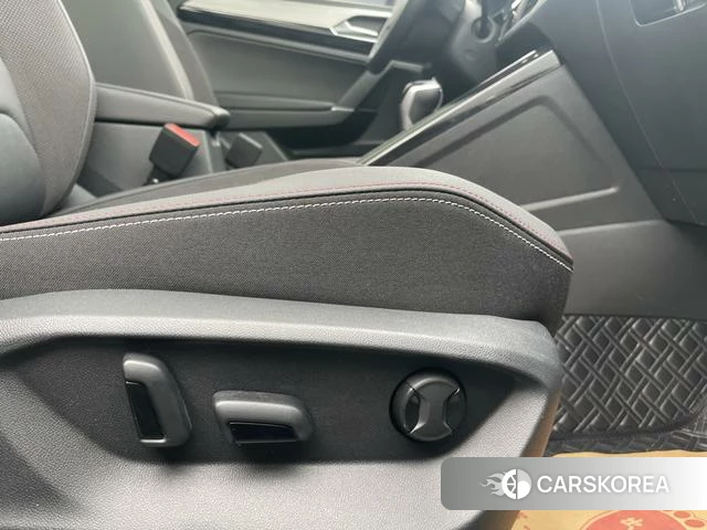 Volkswagen Tayron 2022 Черный из Китая