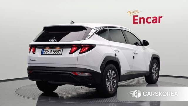 Hyundai Tucson Hybrid (NX4) 2023 Белый из Кореи