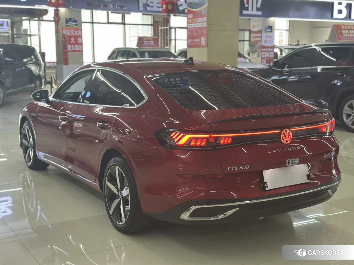 Volkswagen Lamando 2022 Красный из Китая
