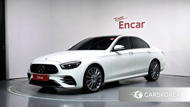 Mercedes-Benz E-Class W213 2021 Белый из Кореи