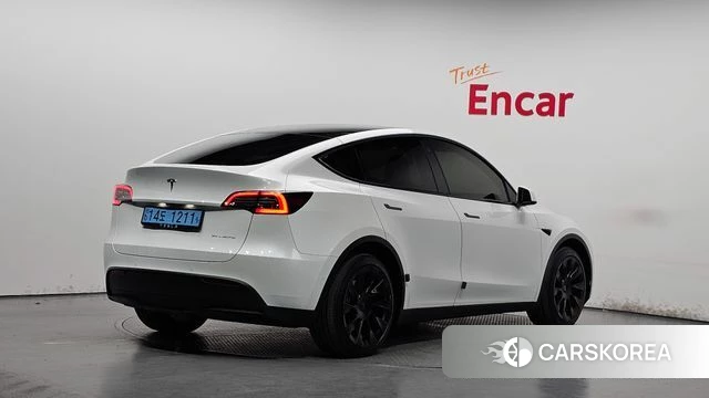 Tesla Model Y 2021 Белый из Кореи