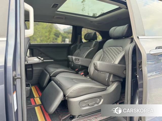 Hyundai Custo 2022 Темно-серый из Китая