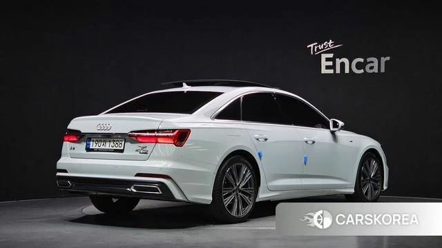 Audi A6 (C8) 2023 Белый из Кореи