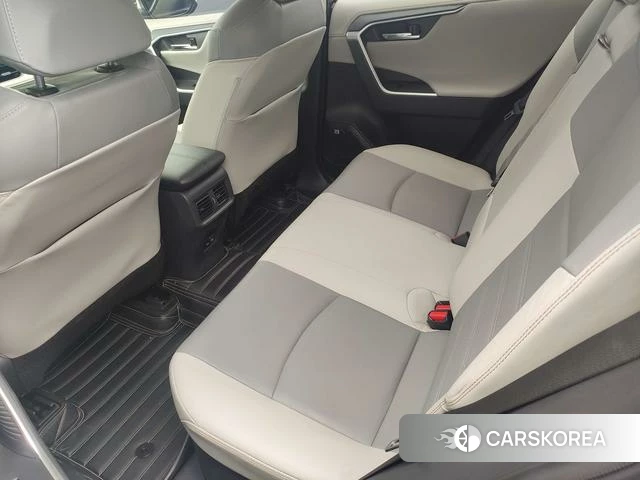 Toyota RAV4 2021 Черный из Китая